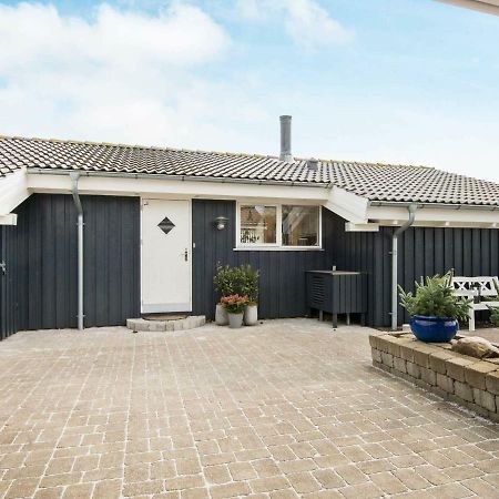 6 Person Holiday Home In Ebeltoft Eksteriør billede