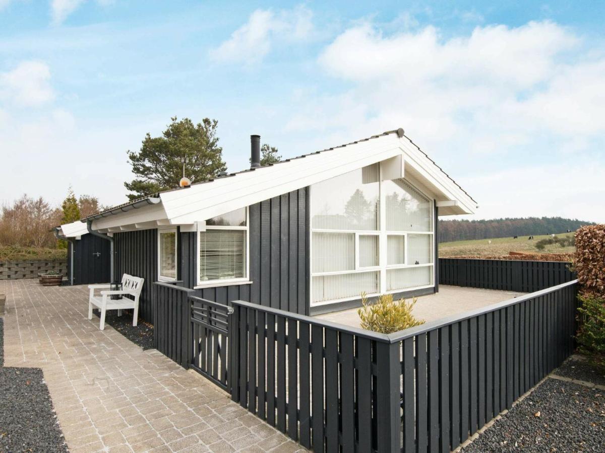 6 Person Holiday Home In Ebeltoft Eksteriør billede