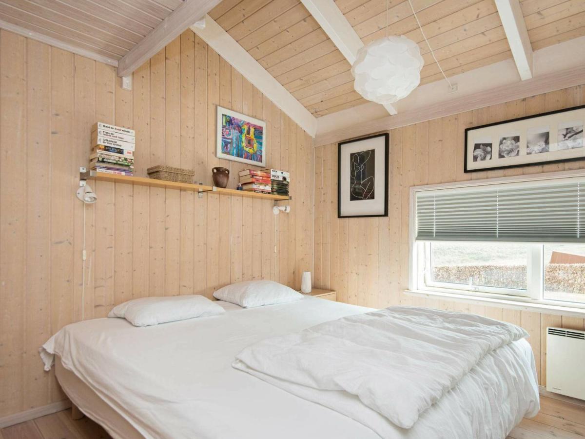 6 Person Holiday Home In Ebeltoft Eksteriør billede