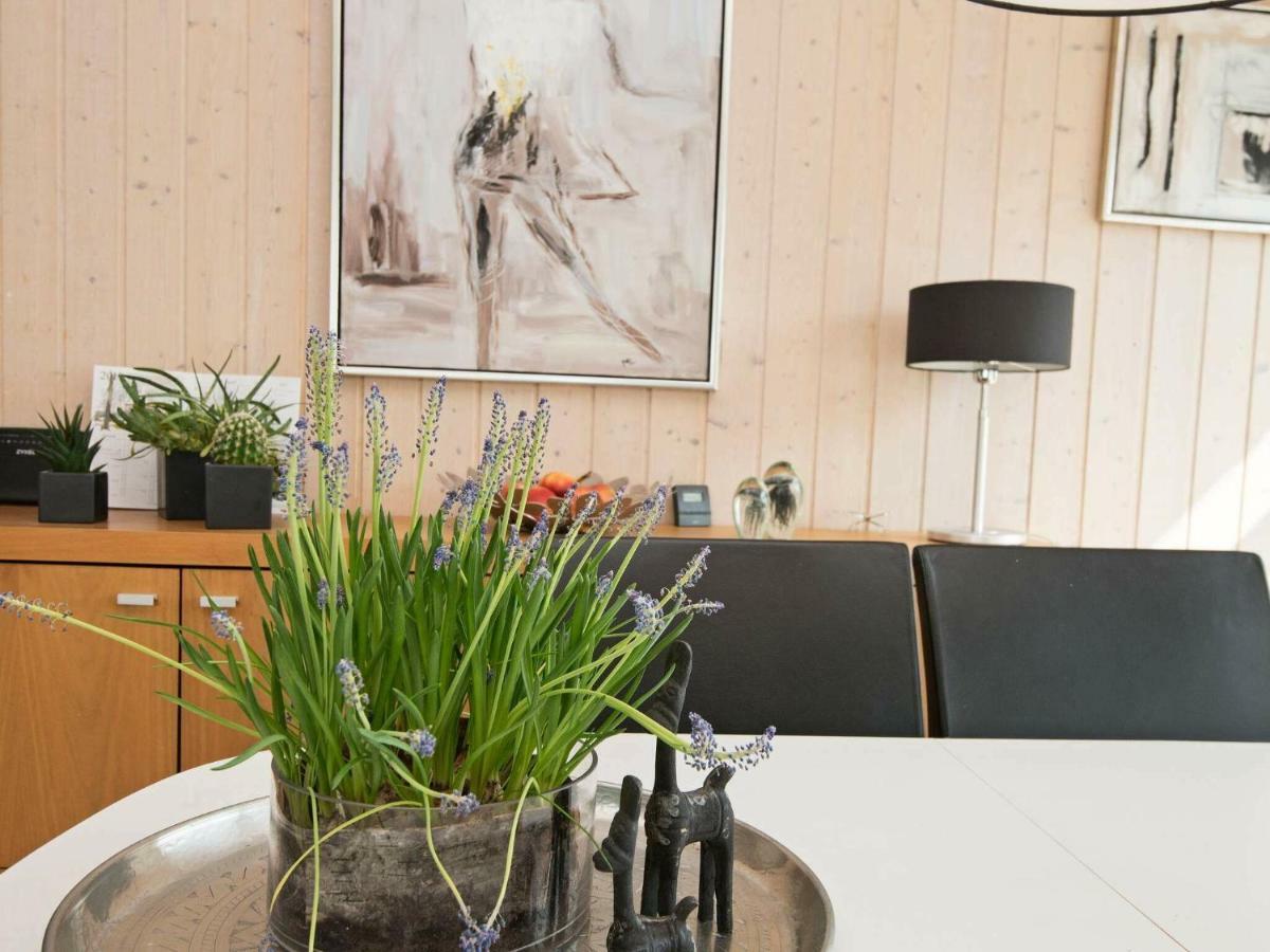 6 Person Holiday Home In Ebeltoft Eksteriør billede